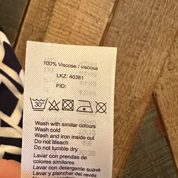 Navy & White Geometric Racerback Tank Top - Picture 4 of 5